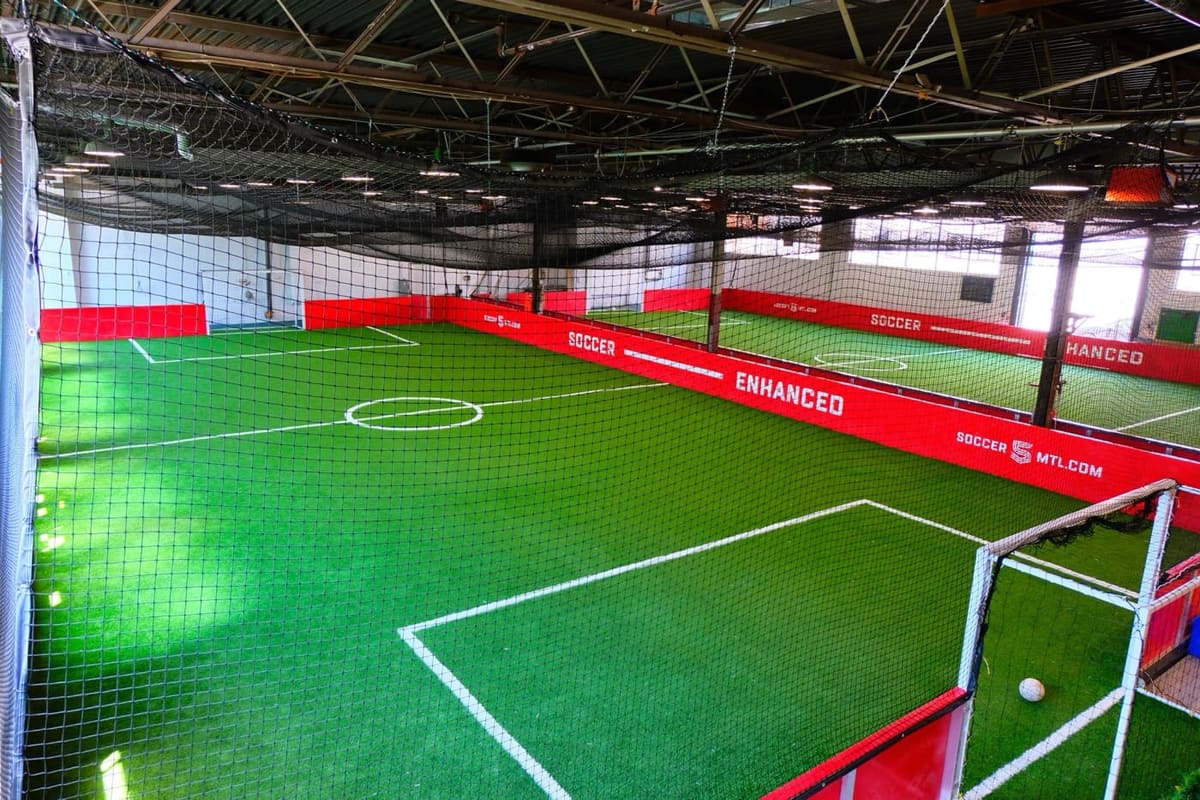 Soccer 5, a perfect place to play pickup soccer in Montreal